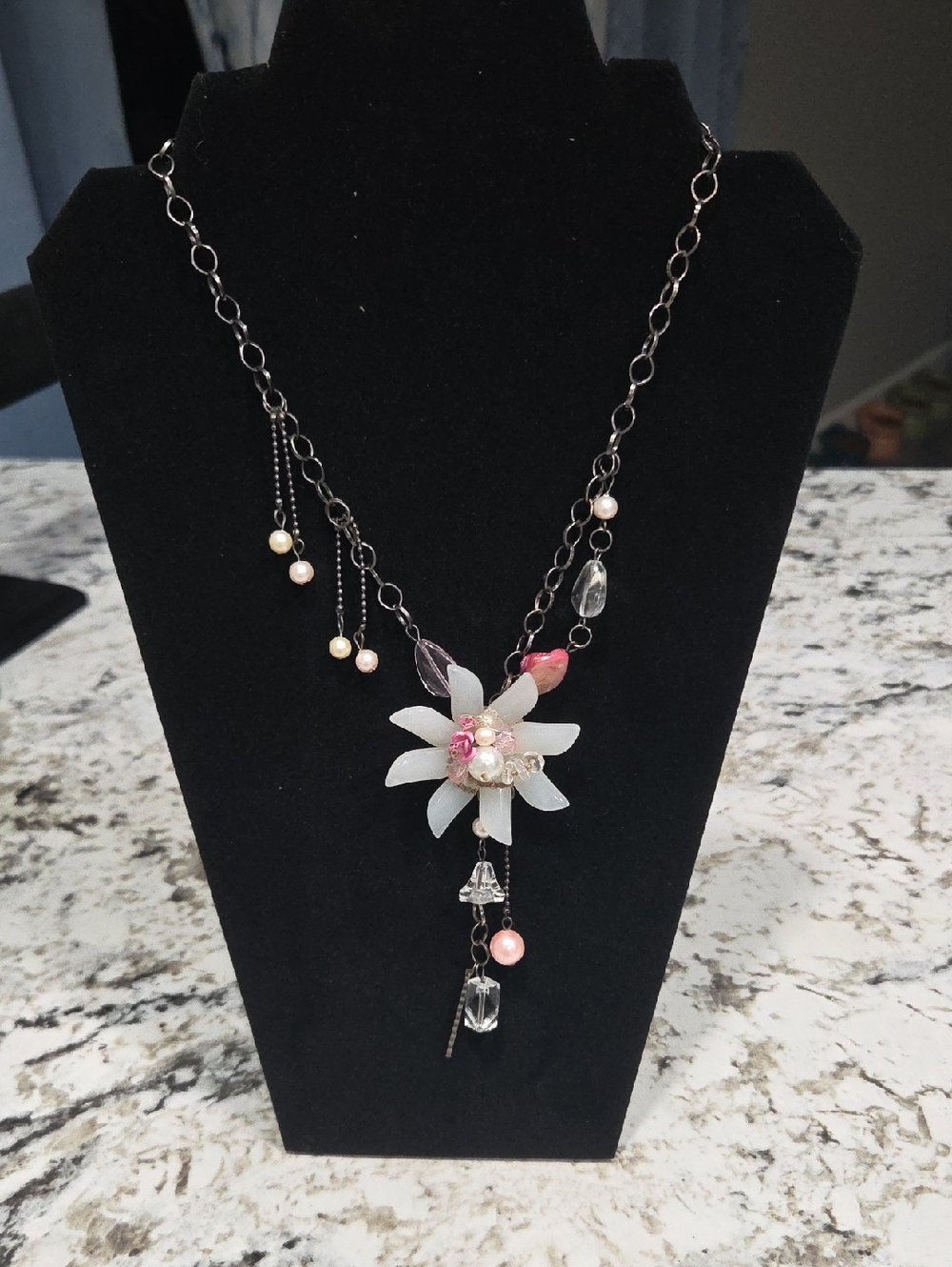 Delicate Floral Pendant Necklace in White and Pink